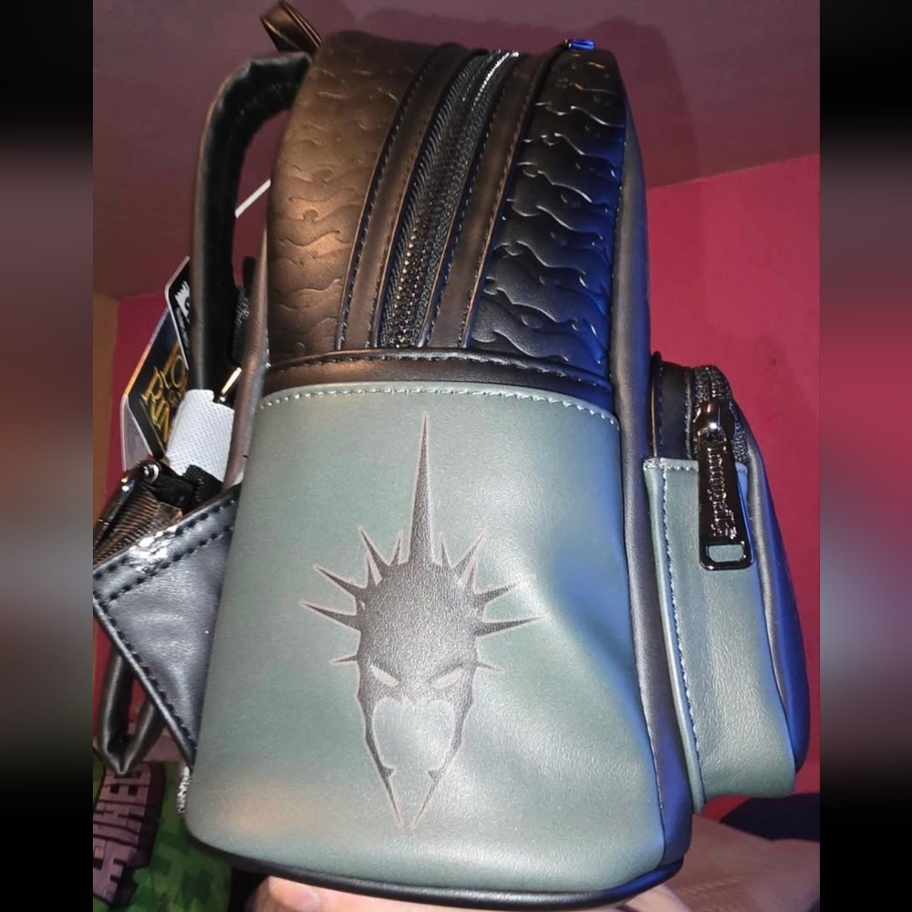 New! Loungefly The Lord of the Rings The Witch King Nazgul GID Mini Backpack - Picture 2 of 8